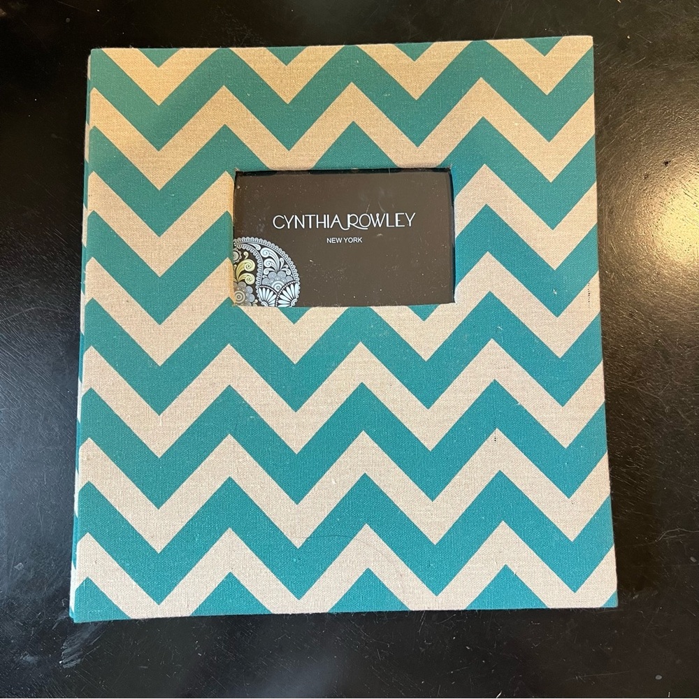NEW Cynthia Rowley Turquoise Chevron Photo Album